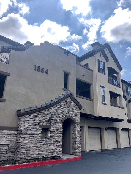 Building Photo - 1864 Opaline Pl #423