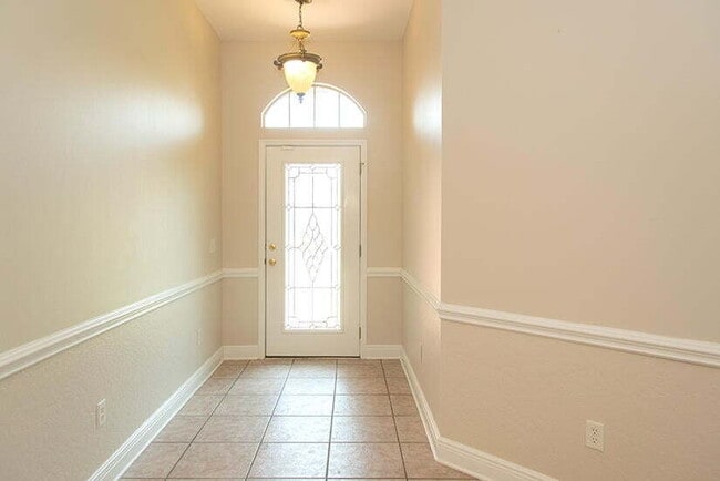 Building Photo - Spacious 4-Bedroom Sanctuary in gated comm...