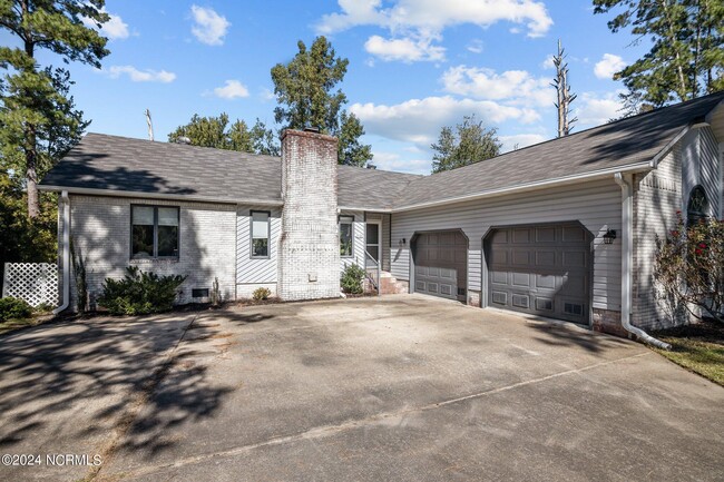 Building Photo - 5603 Gold Ct