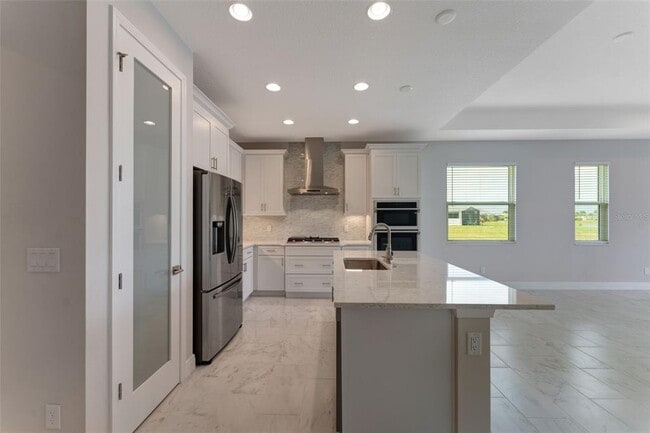 Building Photo - 133 Van Gogh Cove