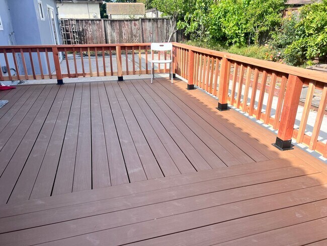 Building Photo - Completely Remodeled 4 Bedroom Home with C...