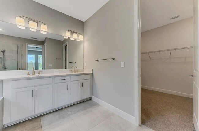 Building Photo - 5664 Blue Reef Pl