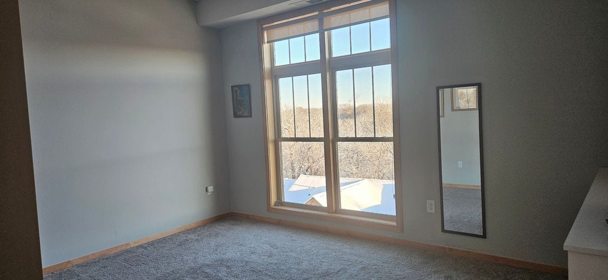 Building Photo - 2201 Village Ln