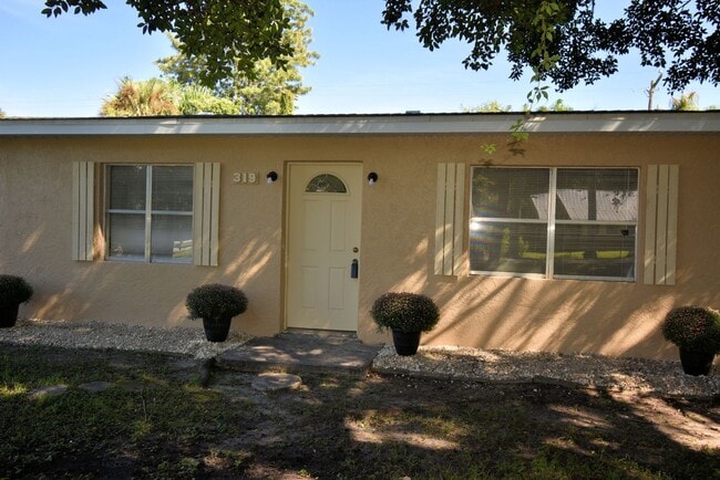 Building Photo - 319 Montgomery Ave