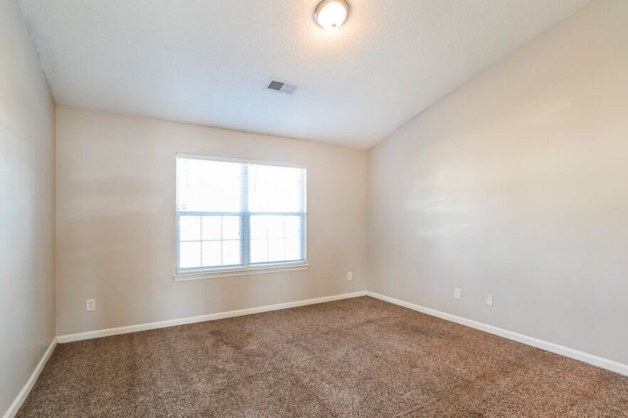 Building Photo - 12112 Chantress Ln