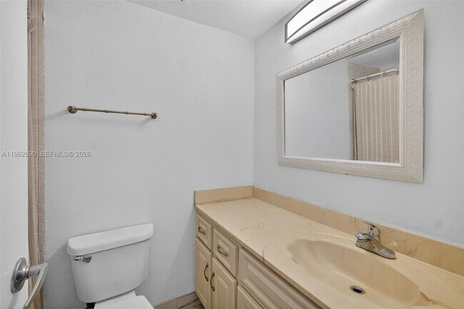 Building Photo - 7441 Wayne Ave