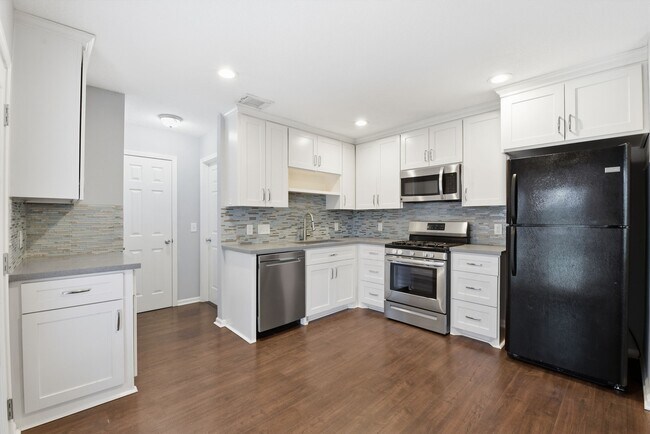 Building Photo - 19706 Bluff Canyon Way