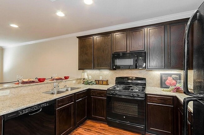 Building Photo - 295 Woodland Hills Dr