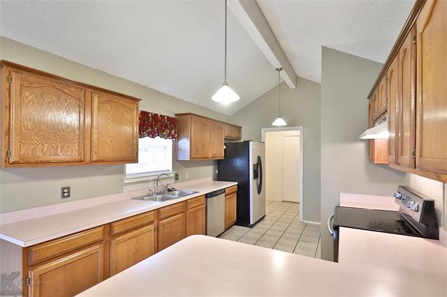 Building Photo - 2965 Red Oak Cir