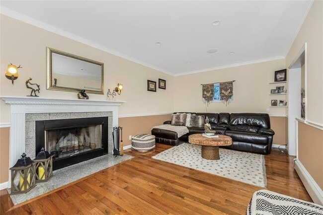 Building Photo - 243 Mary Lou Ave