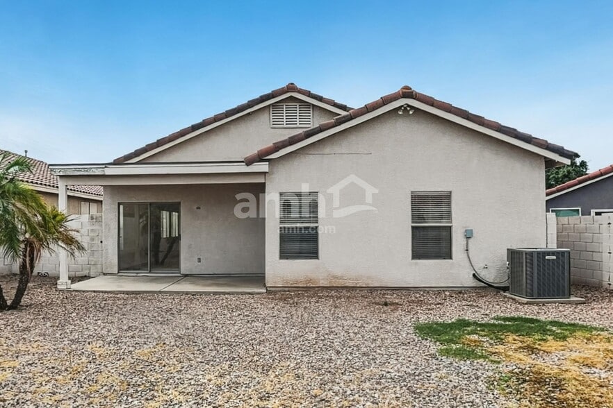 Building Photo - 5706 E Forge Cir