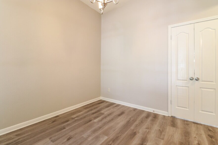 Building Photo - 3723 Eagles Nest St