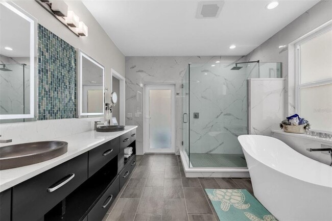 Building Photo - 276 Lewis Cir