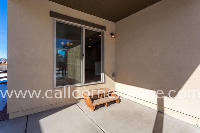 Building Photo - 6698 Lucky Star Ln