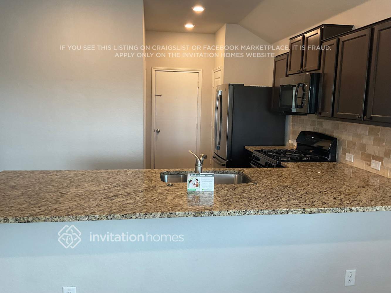 Building Photo - 9724 Marbach Brk