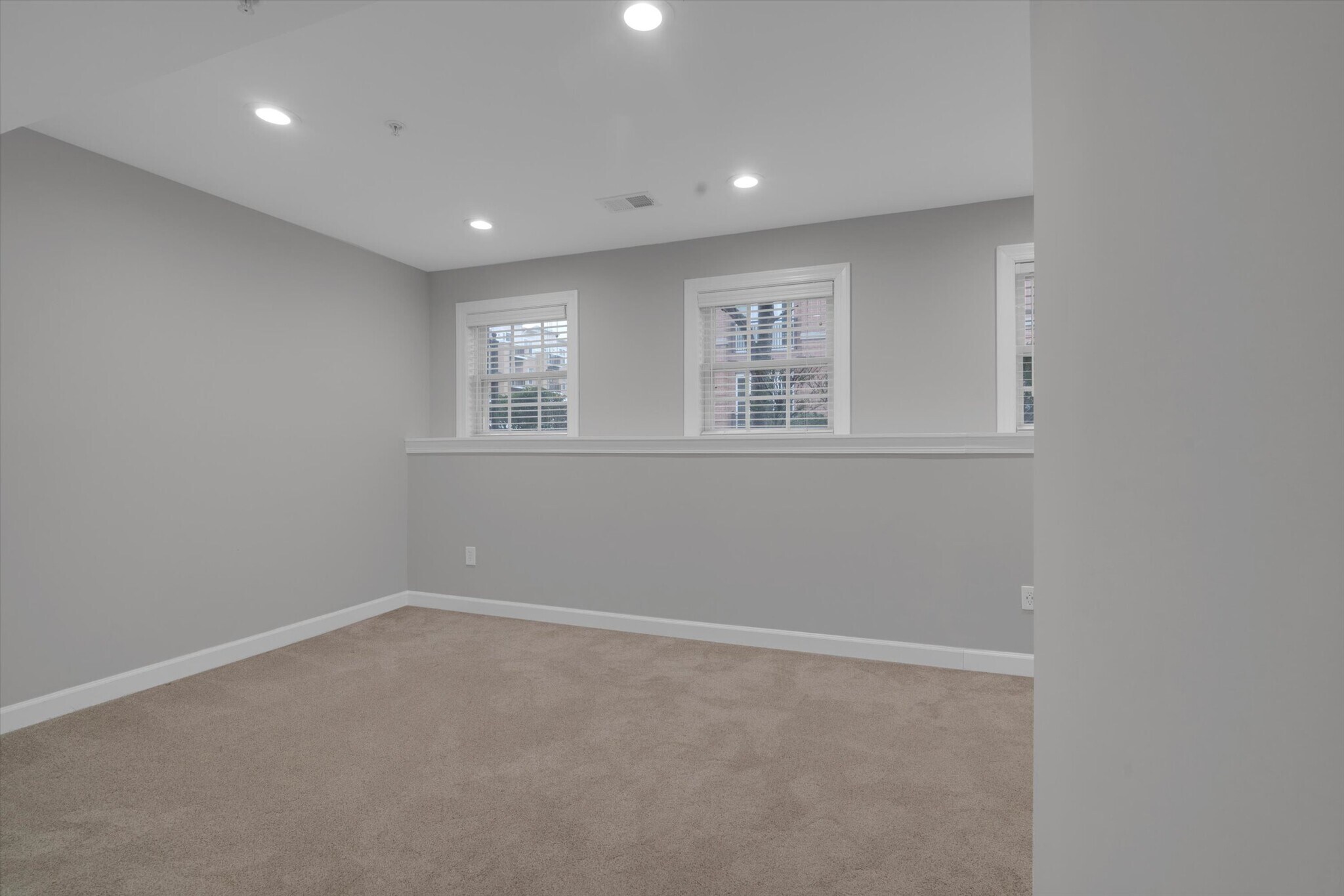 Building Photo - 7974 Vigne Ct