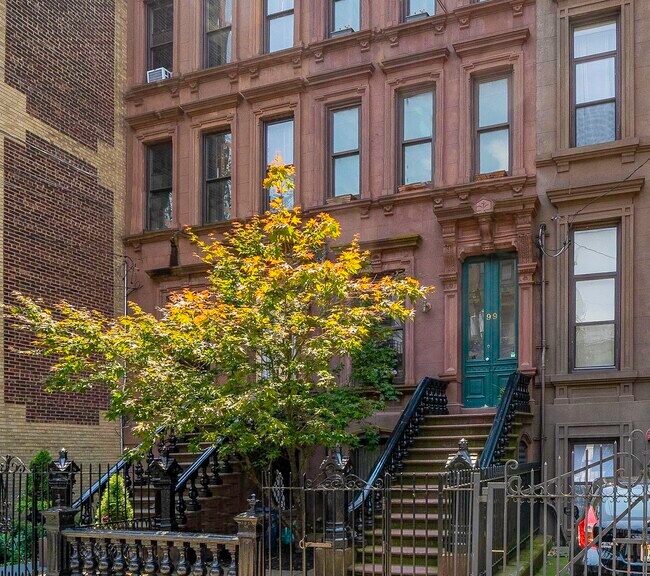 Building Photo - 99 Wayne St
