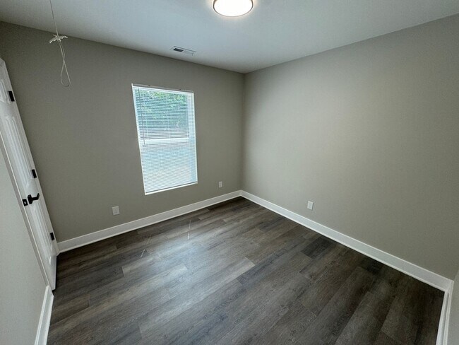 Building Photo - Fully Updated 4 Bedroom Home in Raleigh