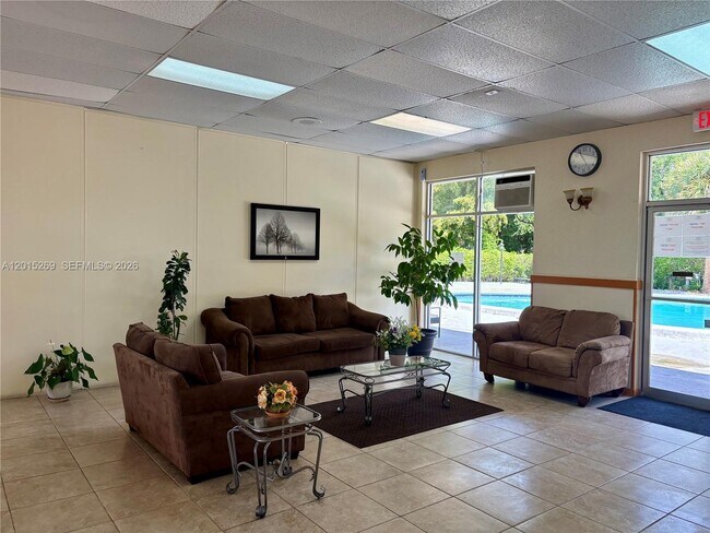 Building Photo - 4304 NW 9th Ave