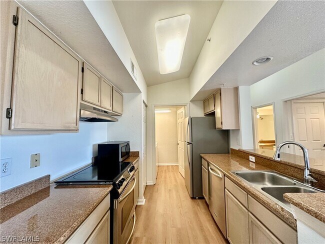 Building Photo - 4700 St Croix Ln