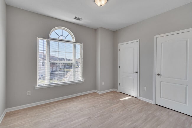 Building Photo - 22 Bimini Dr