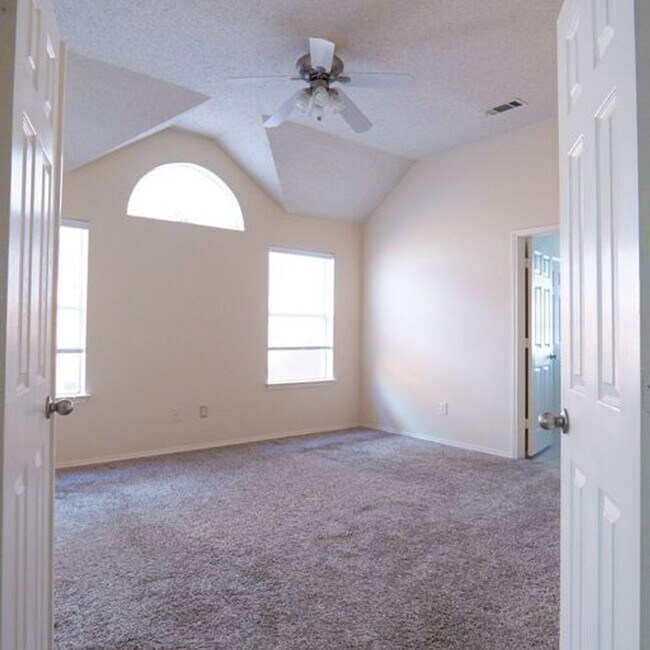 Building Photo - 11449 Pagewynn Dr
