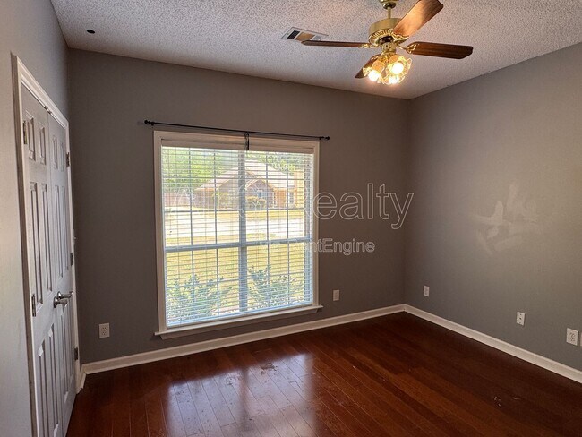 Building Photo - 6272 Deerwood Dr