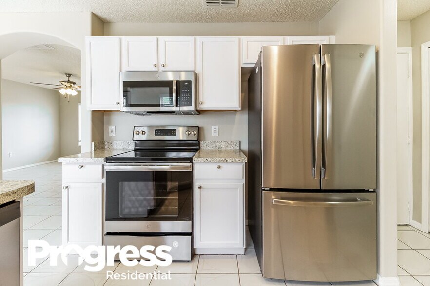 Building Photo - 1204 Ivy Meadow Dr