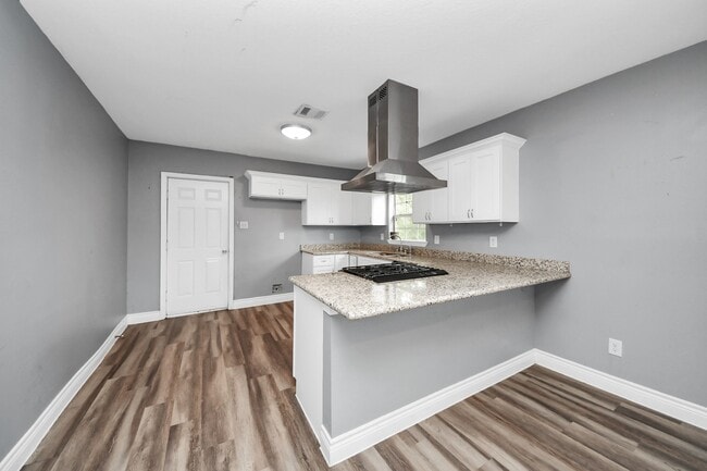 Building Photo - 221 3rd St N