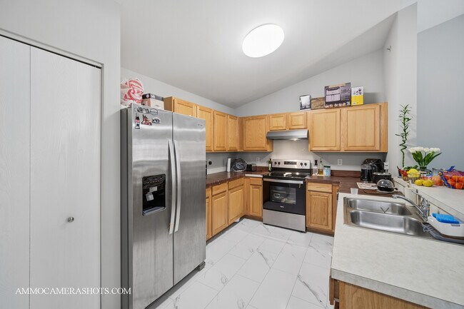 Building Photo - 148 Bertram Dr