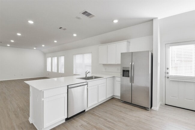 Building Photo - 1935 Barrett Gables Dr