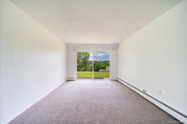 Building Photo - 37 Alpine Dr