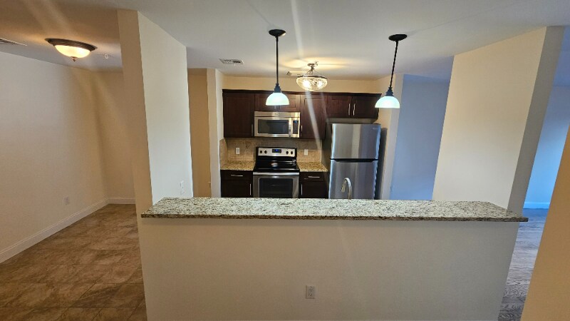 Building Photo - 115 Bruen St