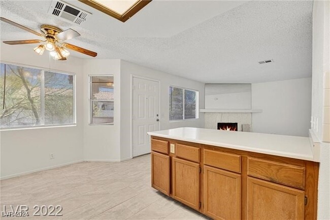 Building Photo - 1400 Cinder Rock Dr