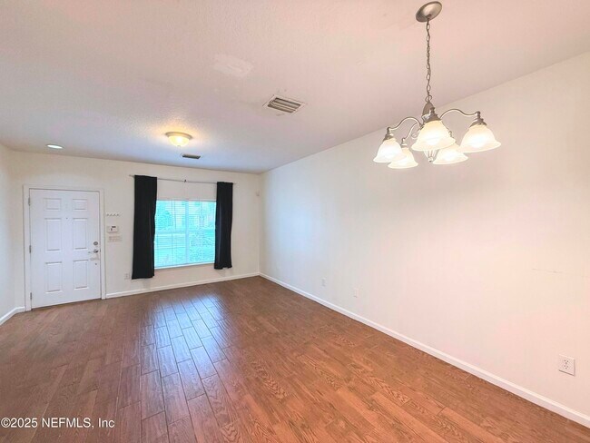 Building Photo - 8128 Summerside Cir