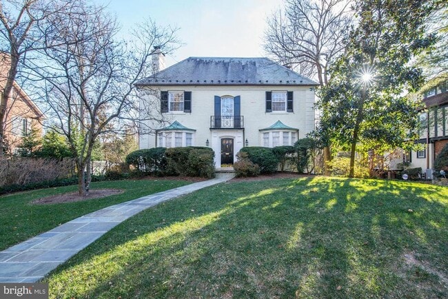 Building Photo - 4910 Hillbrook Ln NW