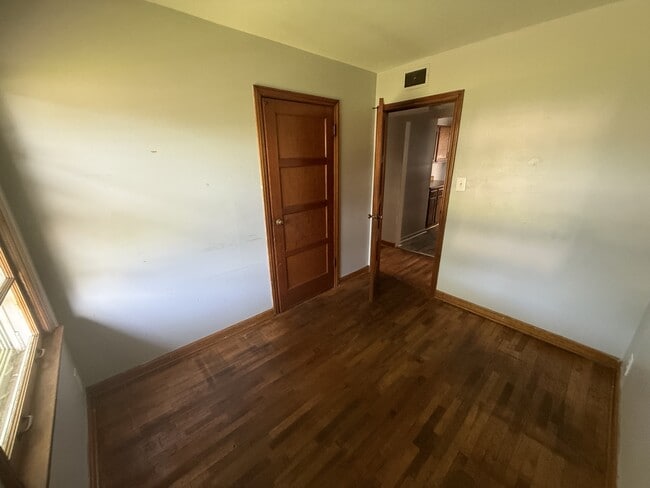 Building Photo - 2913 Taylor Ave