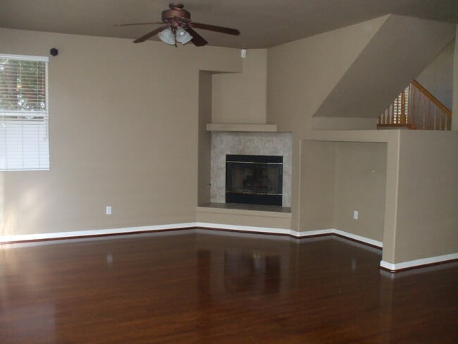Building Photo - 4948 Forest Creek Way