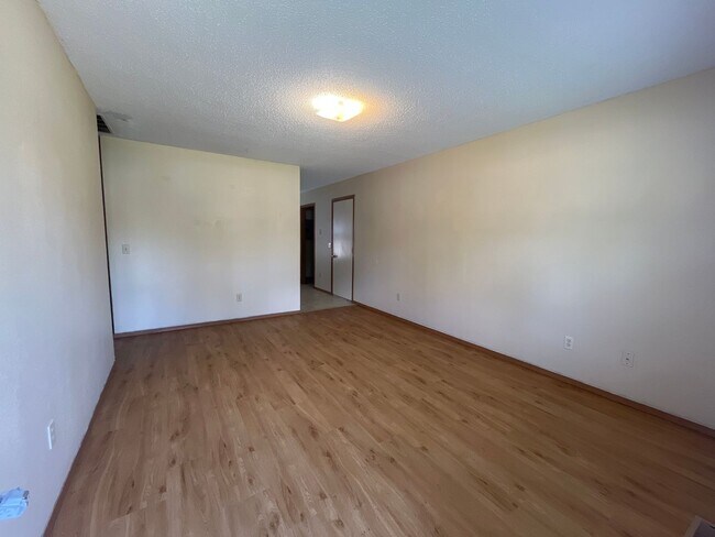 Building Photo - cli91012