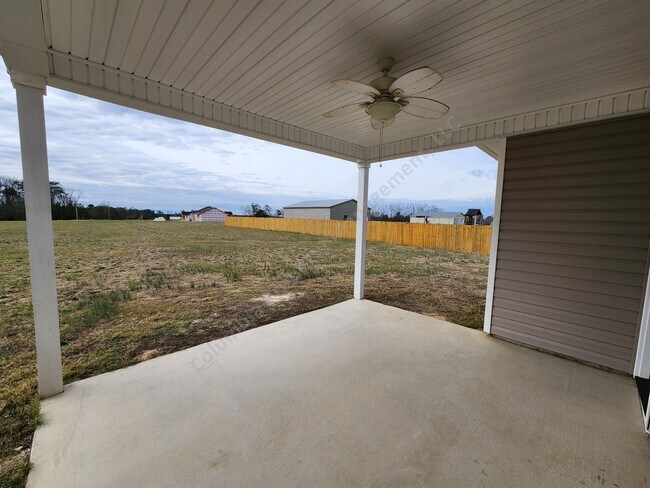 Building Photo - 2185 Ridgeway Rd