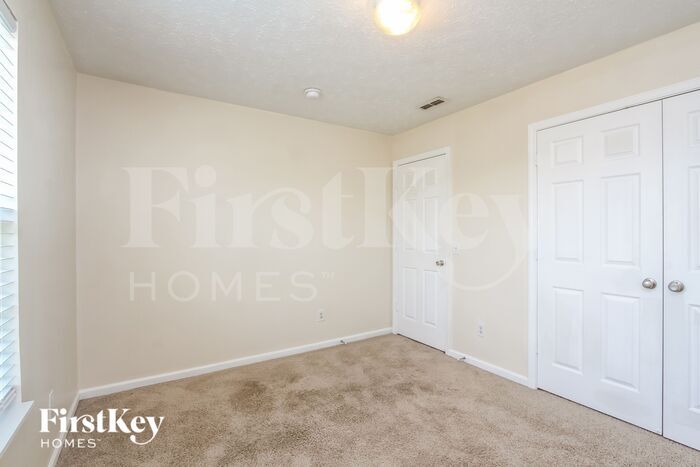 Building Photo - 10920 Middlebrook Ln