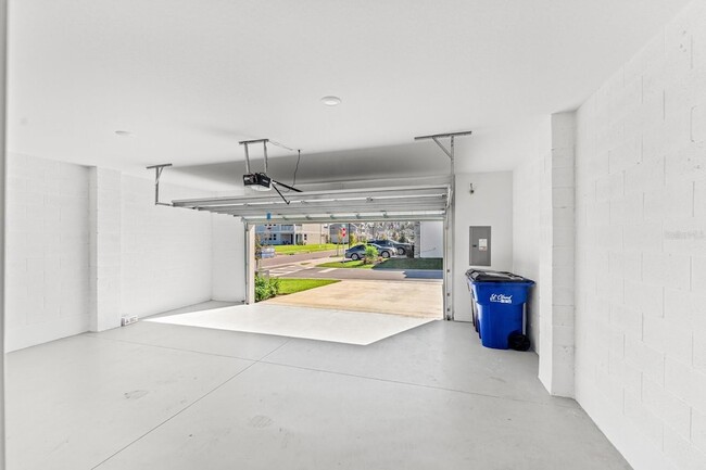 Building Photo - 3870 Knotty Pne St