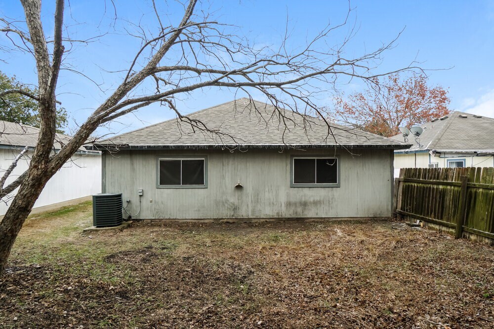 Building Photo - 8339 Morning Grove