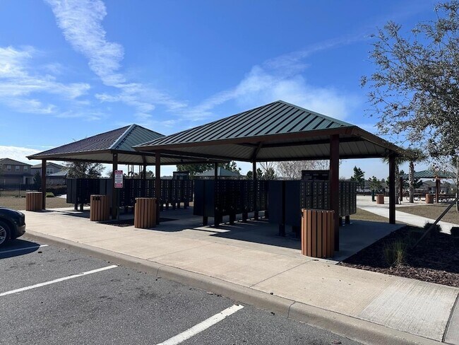 Building Photo - 2345 Treasure Hill St