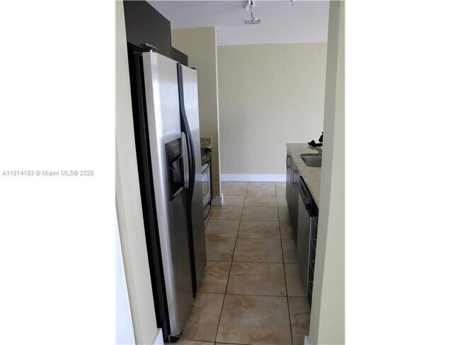 Building Photo - 2694 Inagua Ave