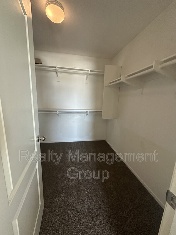 Building Photo - 2303 Wisteria Way