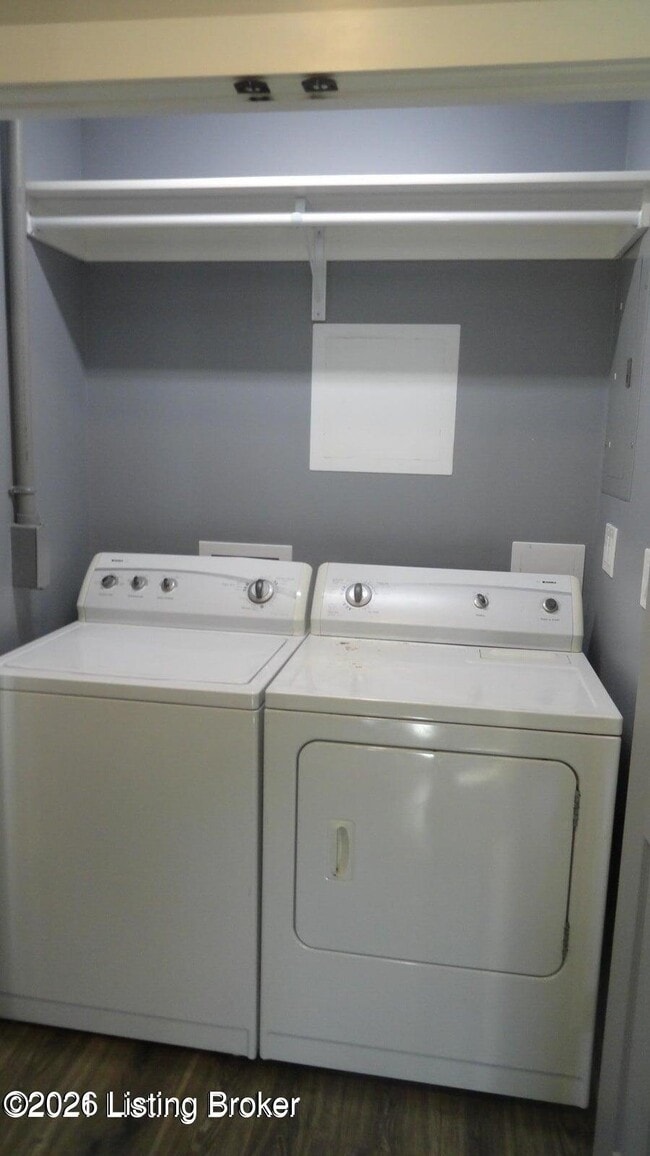 Building Photo - 1406 Mill Race Rd