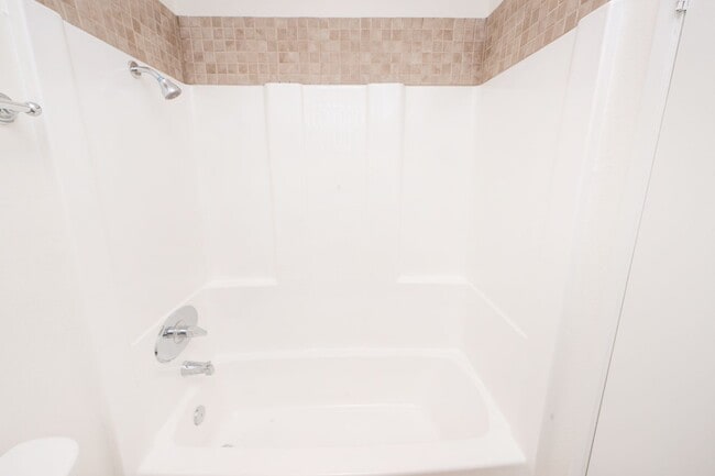 Building Photo - Move in Special: Spacious Downstairs Unit 3BR/2BA - 1/2 off FIRST Month Rent.