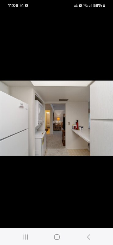 Building Photo - 557 Midway Dr