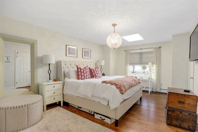 Building Photo - 25 Hackensack Plank Rd